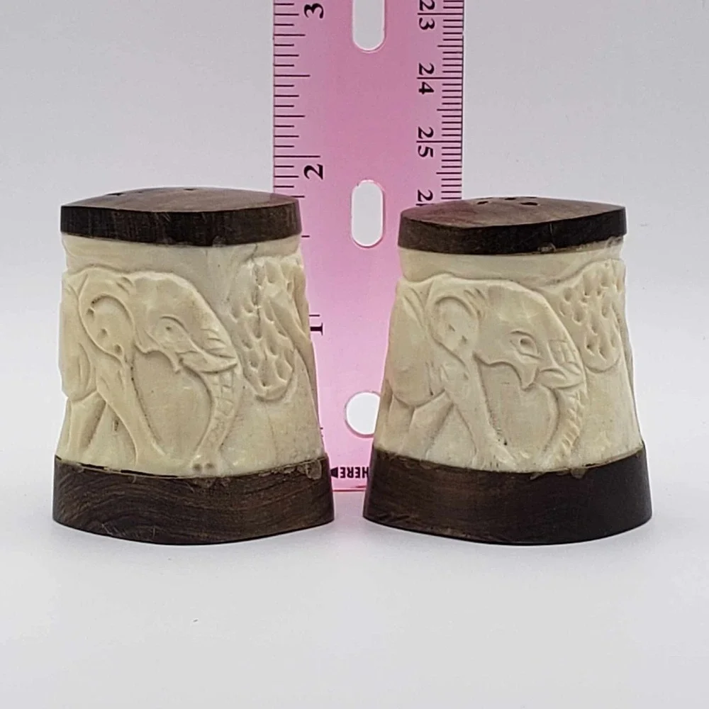 African Handmade Bone & Wood Elephant Salt Pepper Shakers Kitchen Collectables